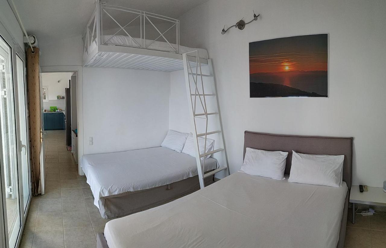 Infinity Blue Suite Saronida المظهر الخارجي الصورة